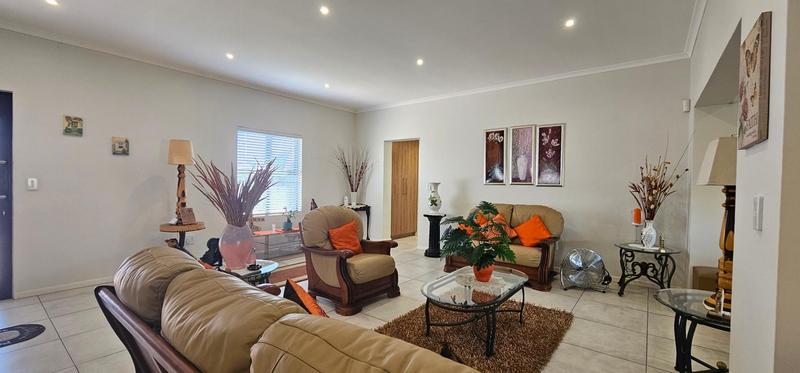 3 Bedroom Property for Sale in Country Club Western Cape